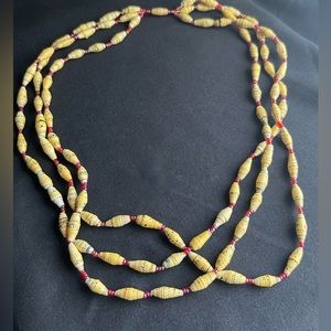 Vintage Handmade Paper Bead Necklace in 20 inches.